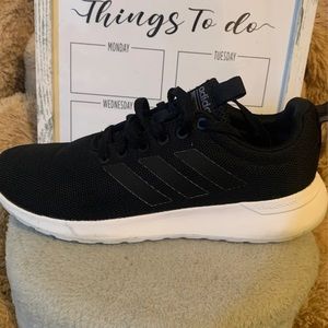Unisex Black with black stripes Adidas size 8